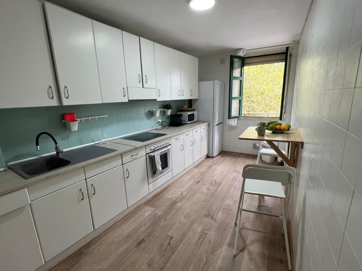 Un Rincon Con Vistas Al Parque Wifi Junto A Catedral By Apartamentos Logroño Exterior foto